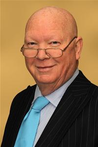 Photograph of Councillor Frank Keegan Photograph of Councillor Frank Keegan